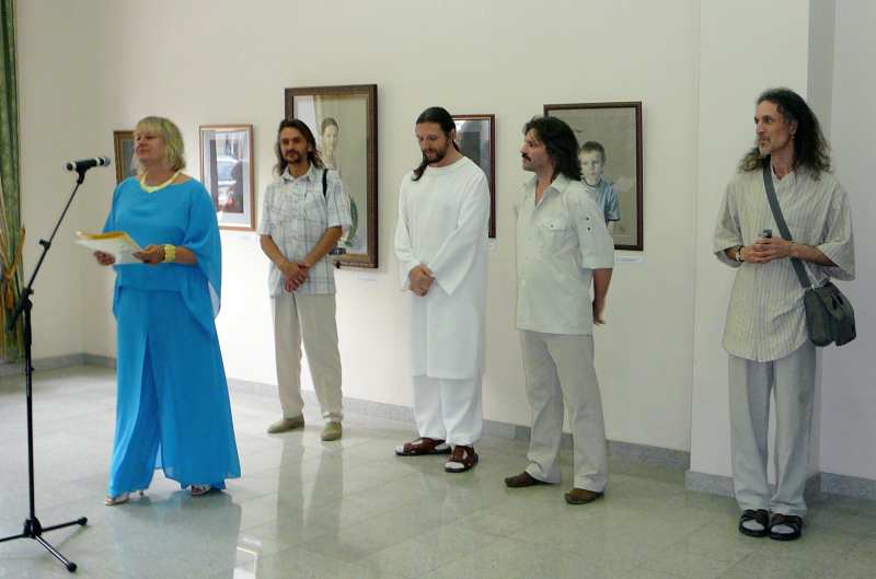 Wissarion, Wadim und zwei Maler bei einer Ausstellungserffnung in Klaipeda/Litauen (21.07.2006)